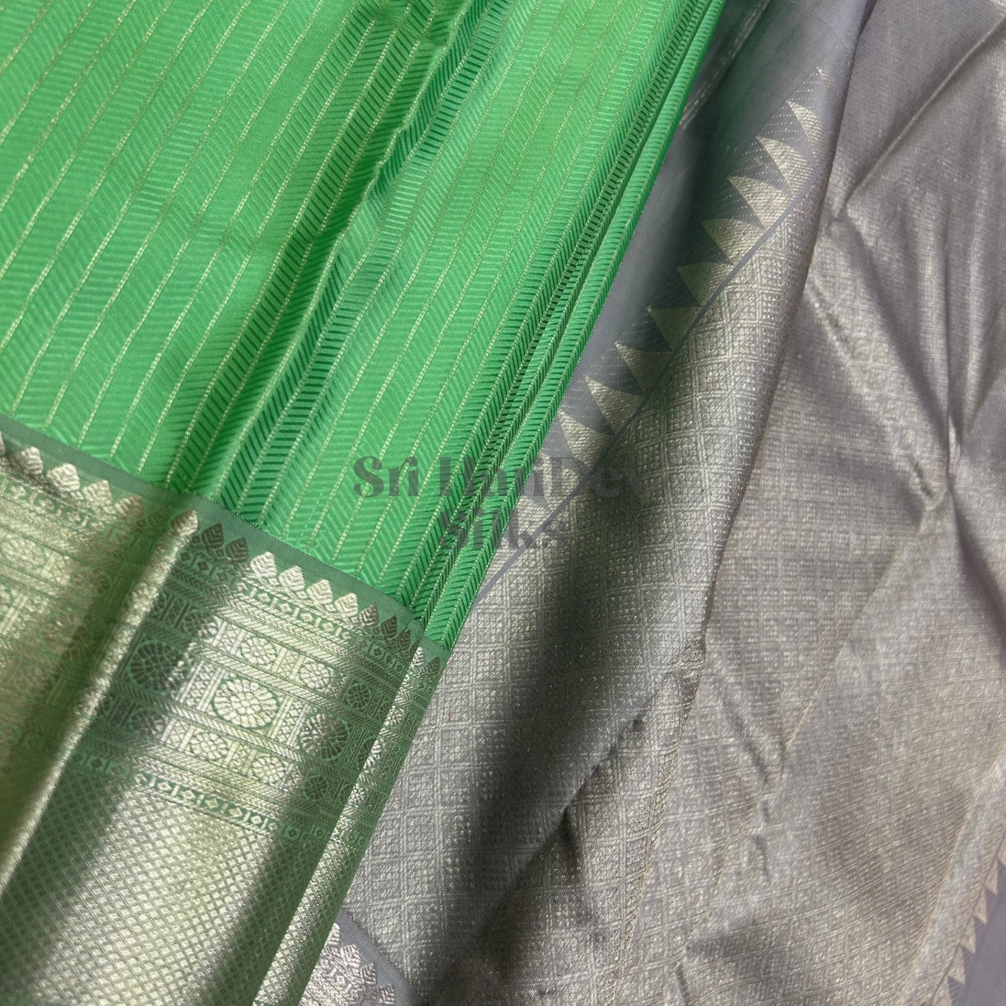 SHS9070 Kanchipuram Pure Handloom Silk Sari