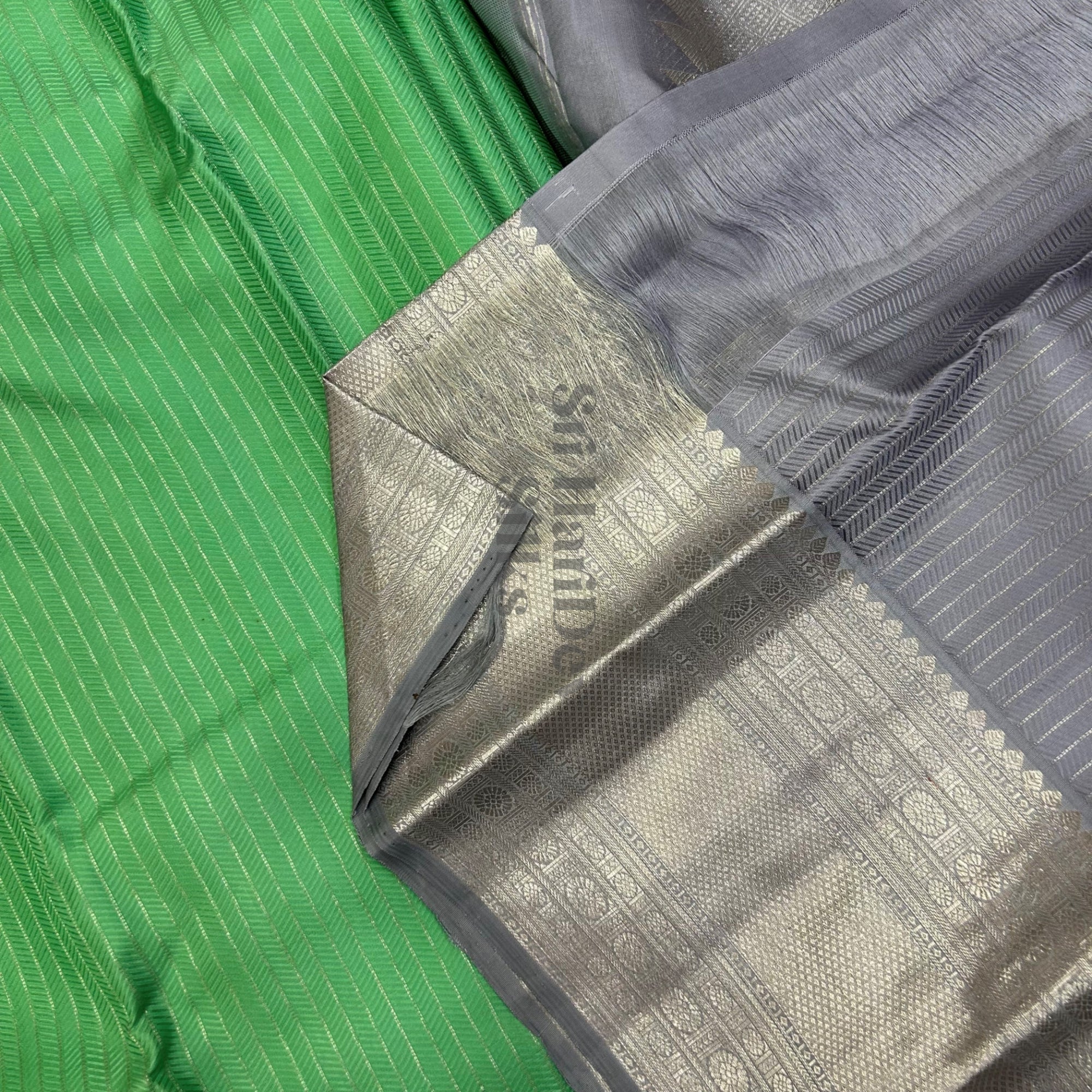 SHS9070 Kanchipuram Pure Handloom Silk Sari