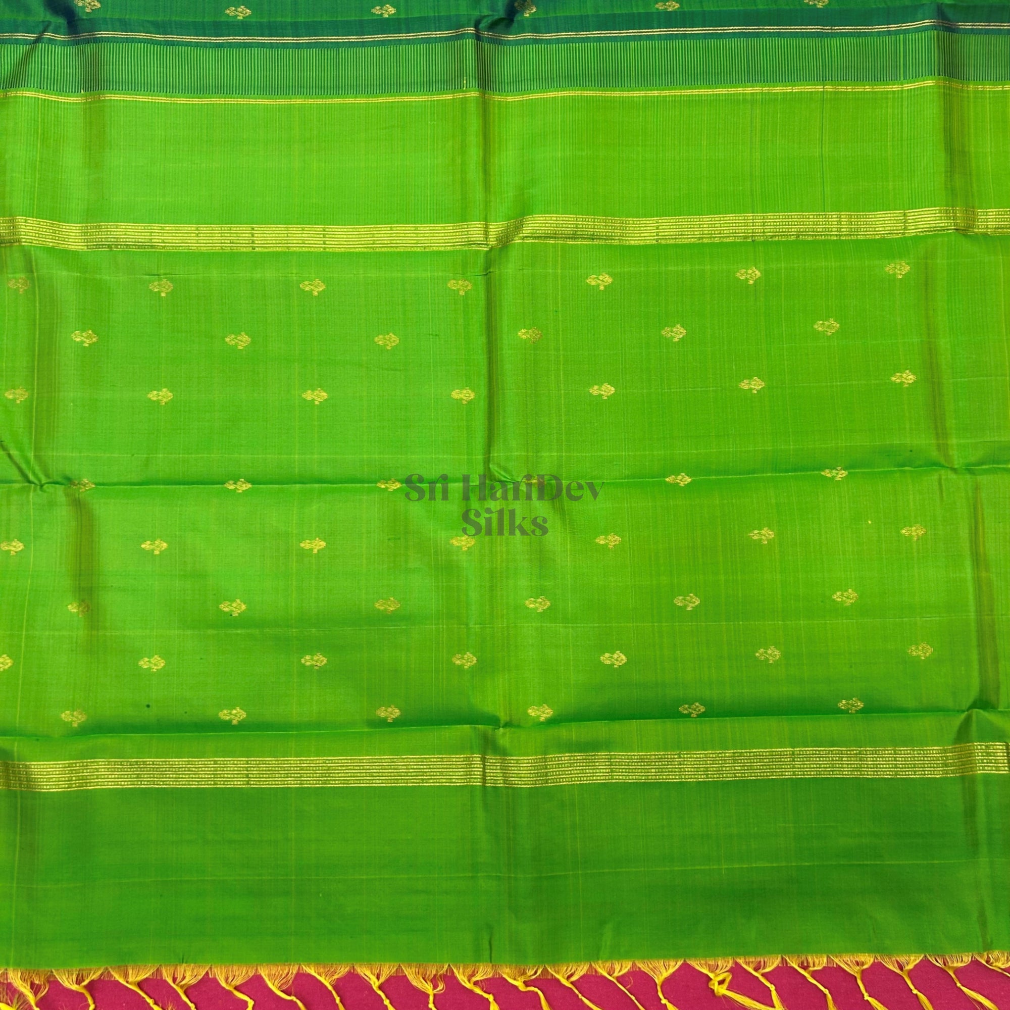 SHS8763 Kanchipuram OneSide Border Saree