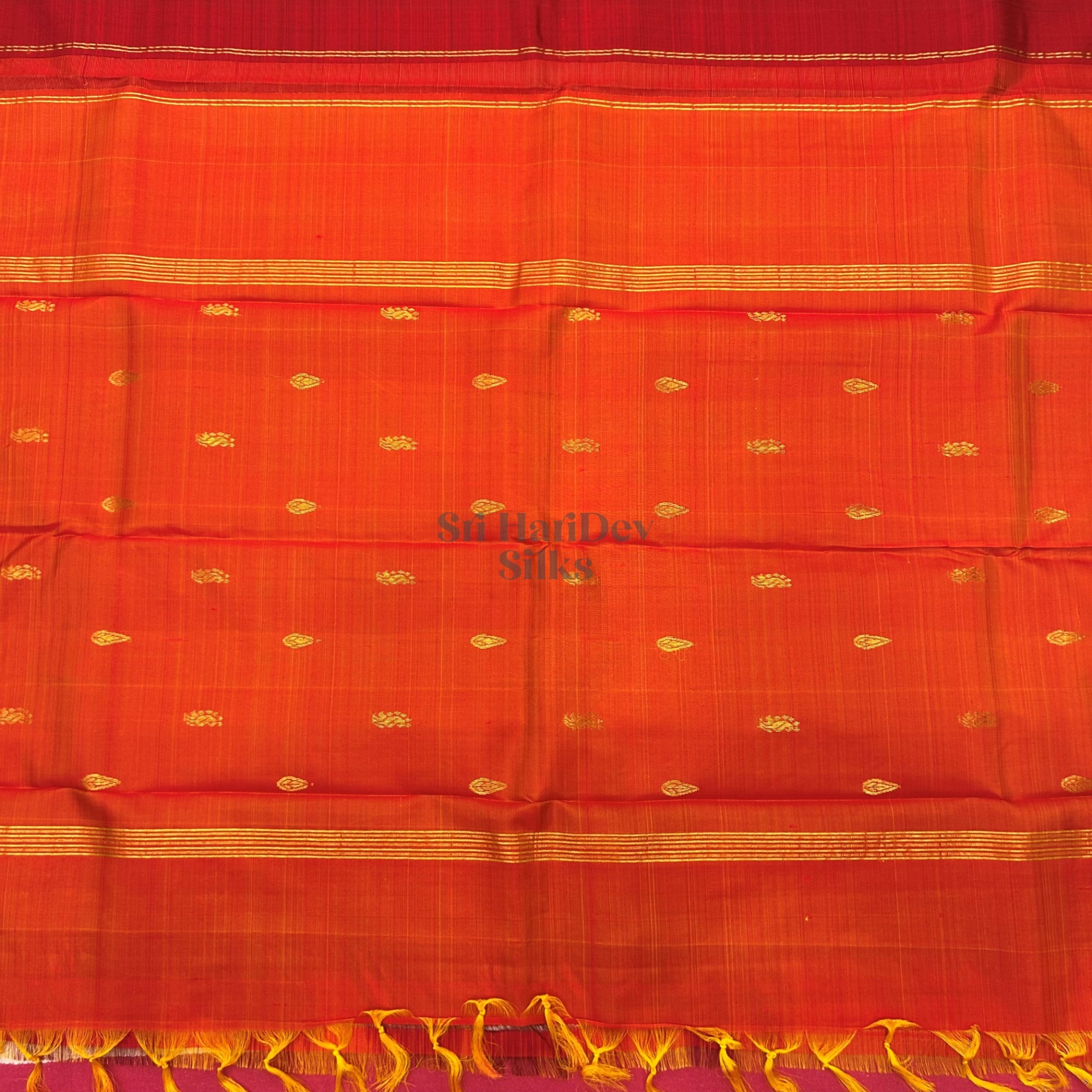 SHS8767 Kanchipuram OneSide Border Saree