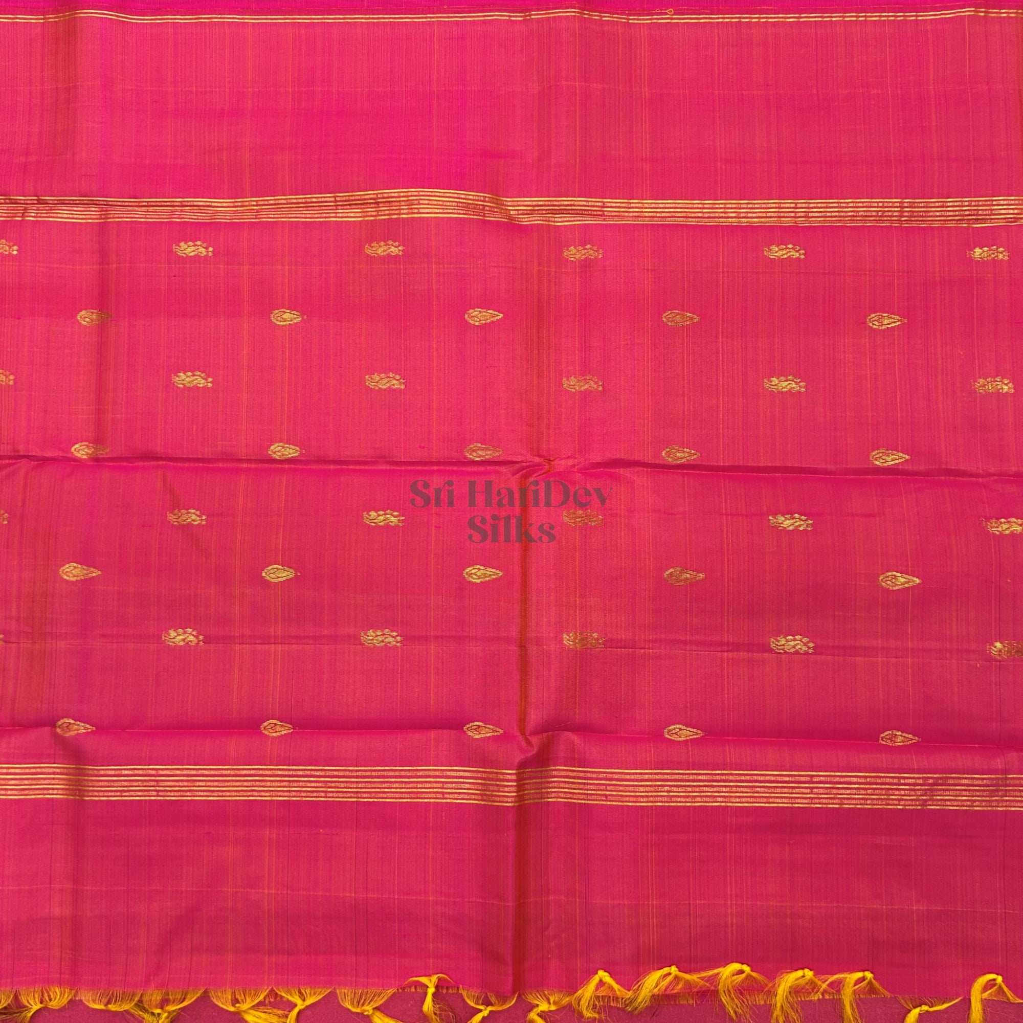 SHS8764 Kanchipuram OneSide Border Saree