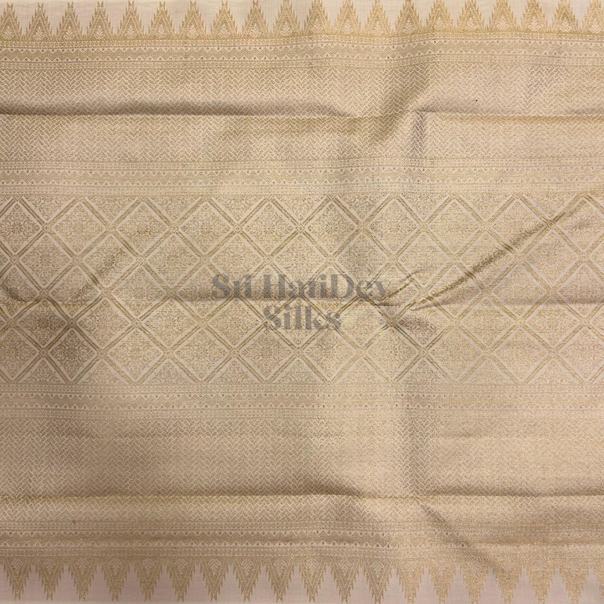 SHS8131 Kanchipuram Pure Handloom Silk Sari