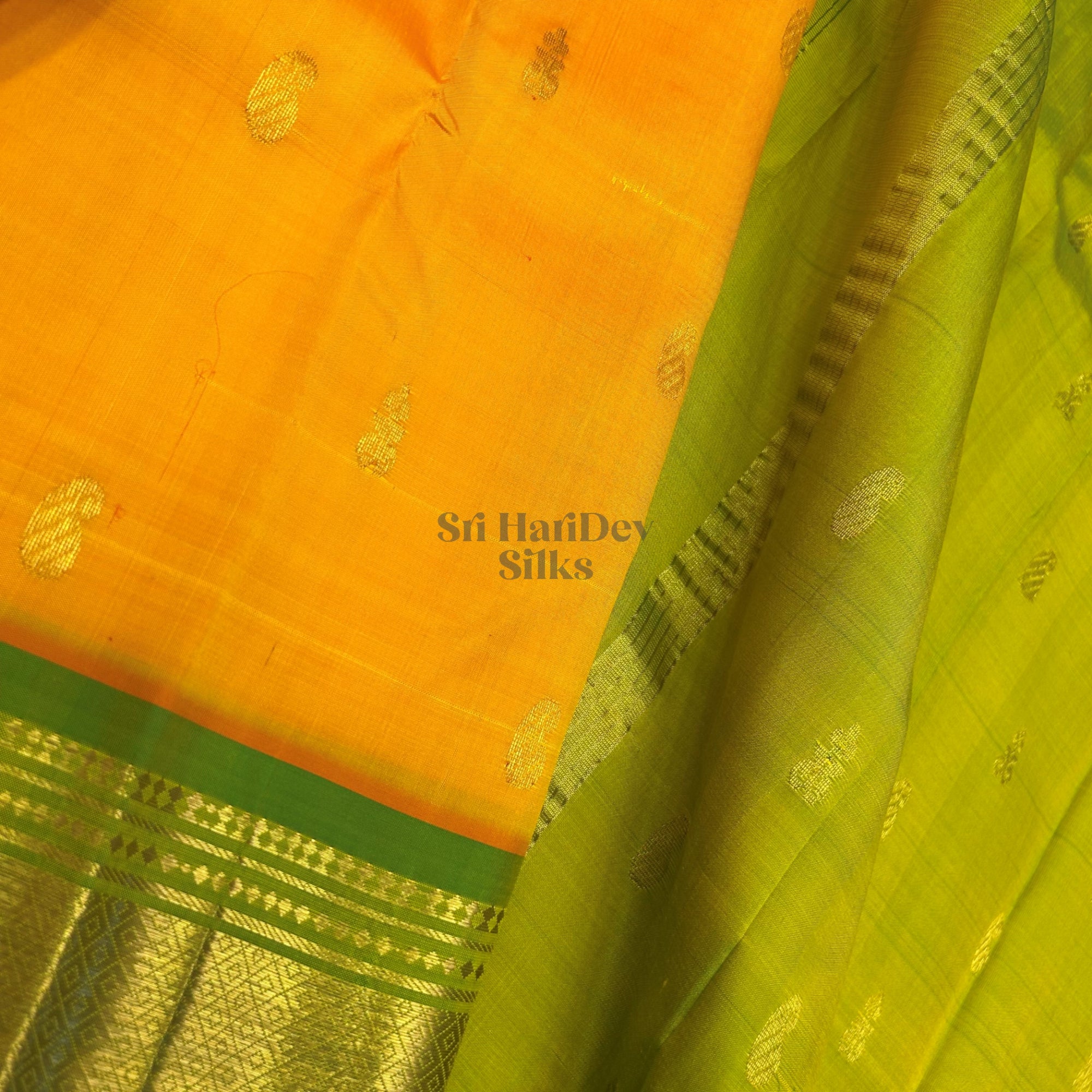 SHS8768 Kanchipuram OneSide Border Saree