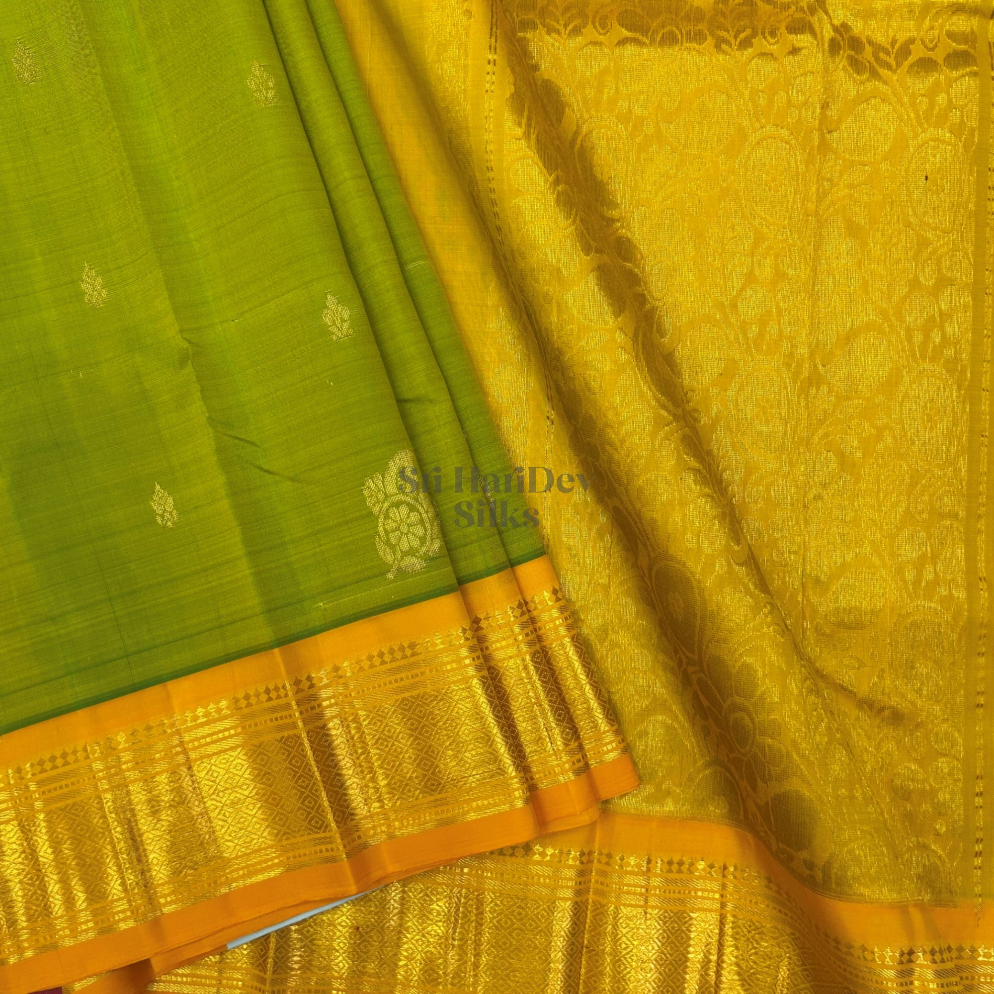 SHS8772 Kanchipuram OneSide Border Saree