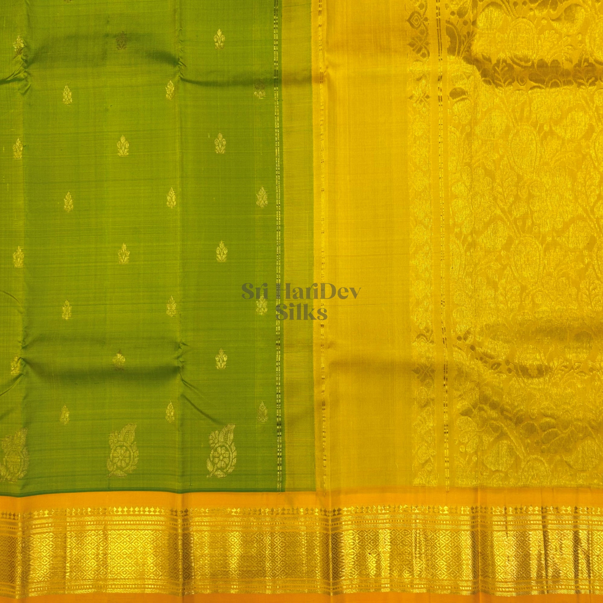 SHS8772 Kanchipuram OneSide Border Saree