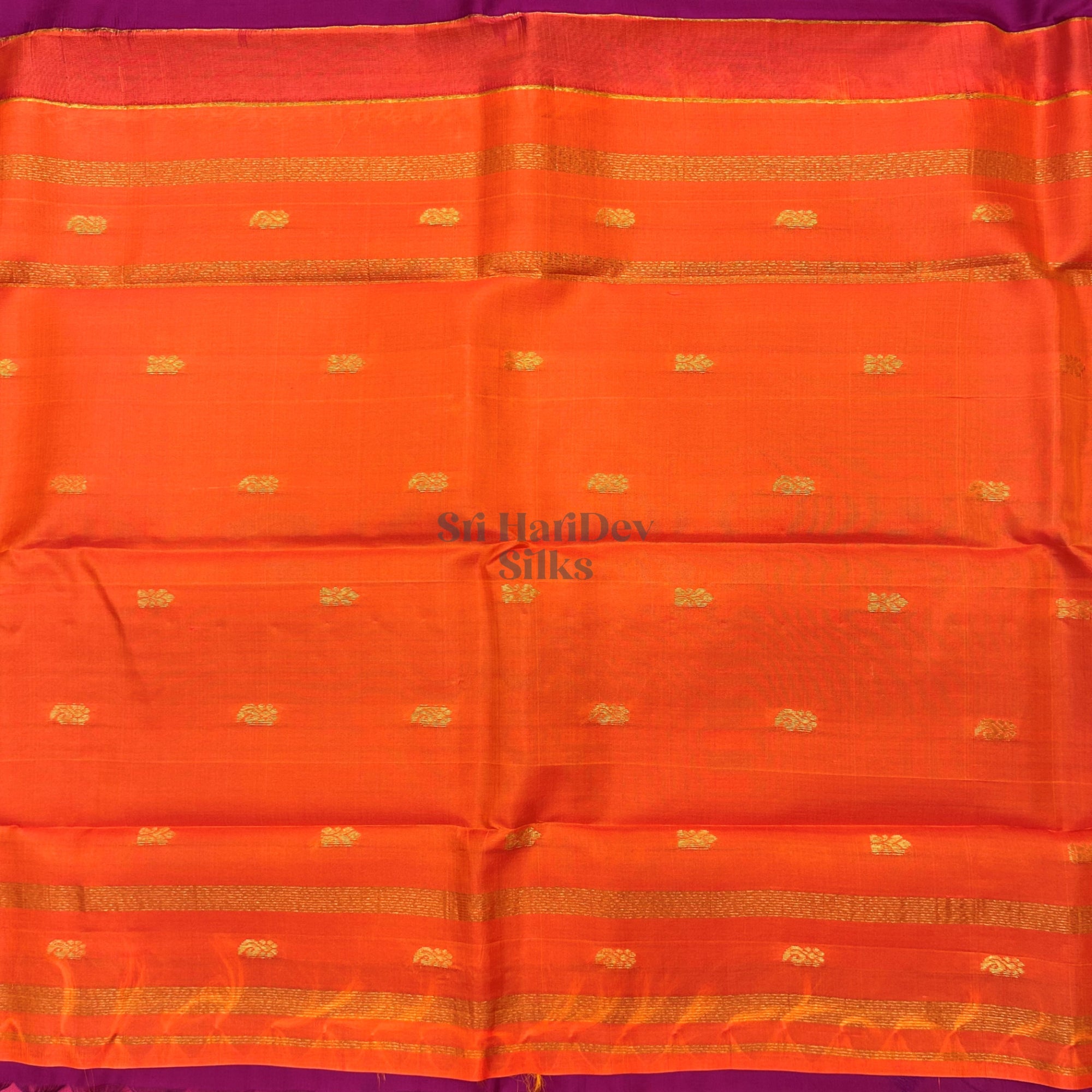 SHS8776 Kanchipuram OneSide Border Saree