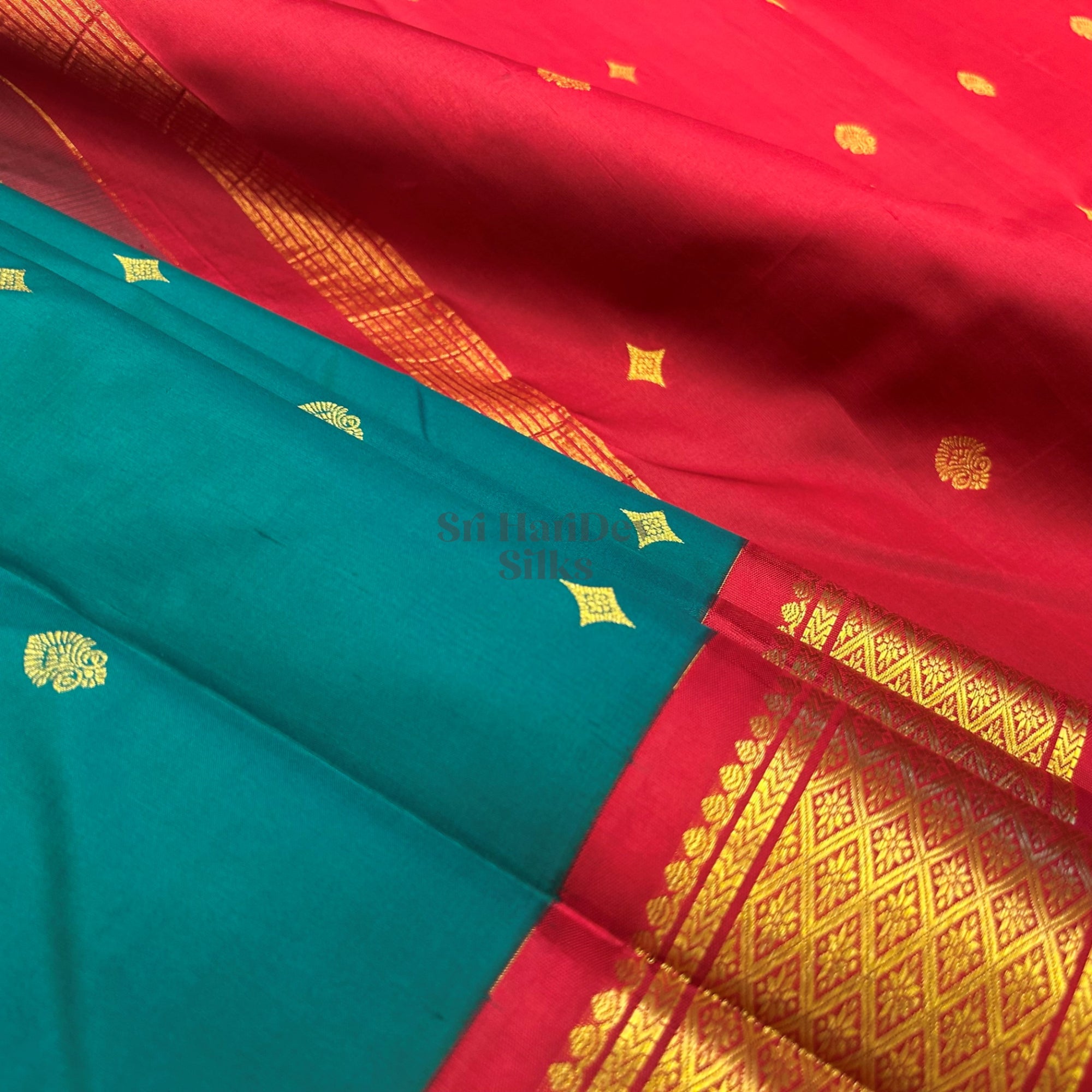SHS8778 Kanchipuram OneSide Border Saree