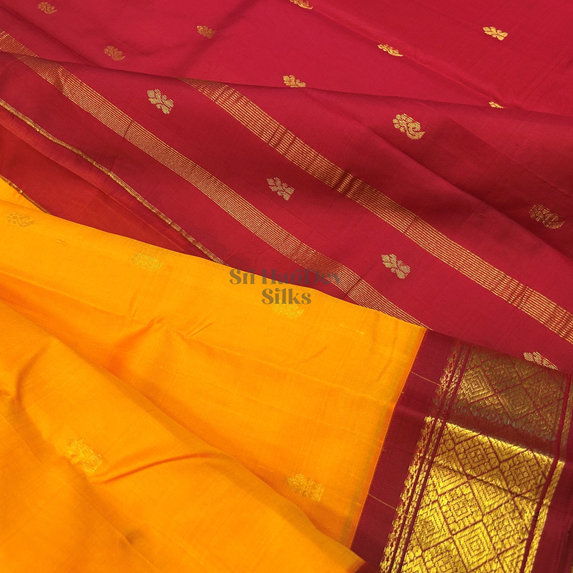 SHS8775 Kanchipuram OneSide Border Saree