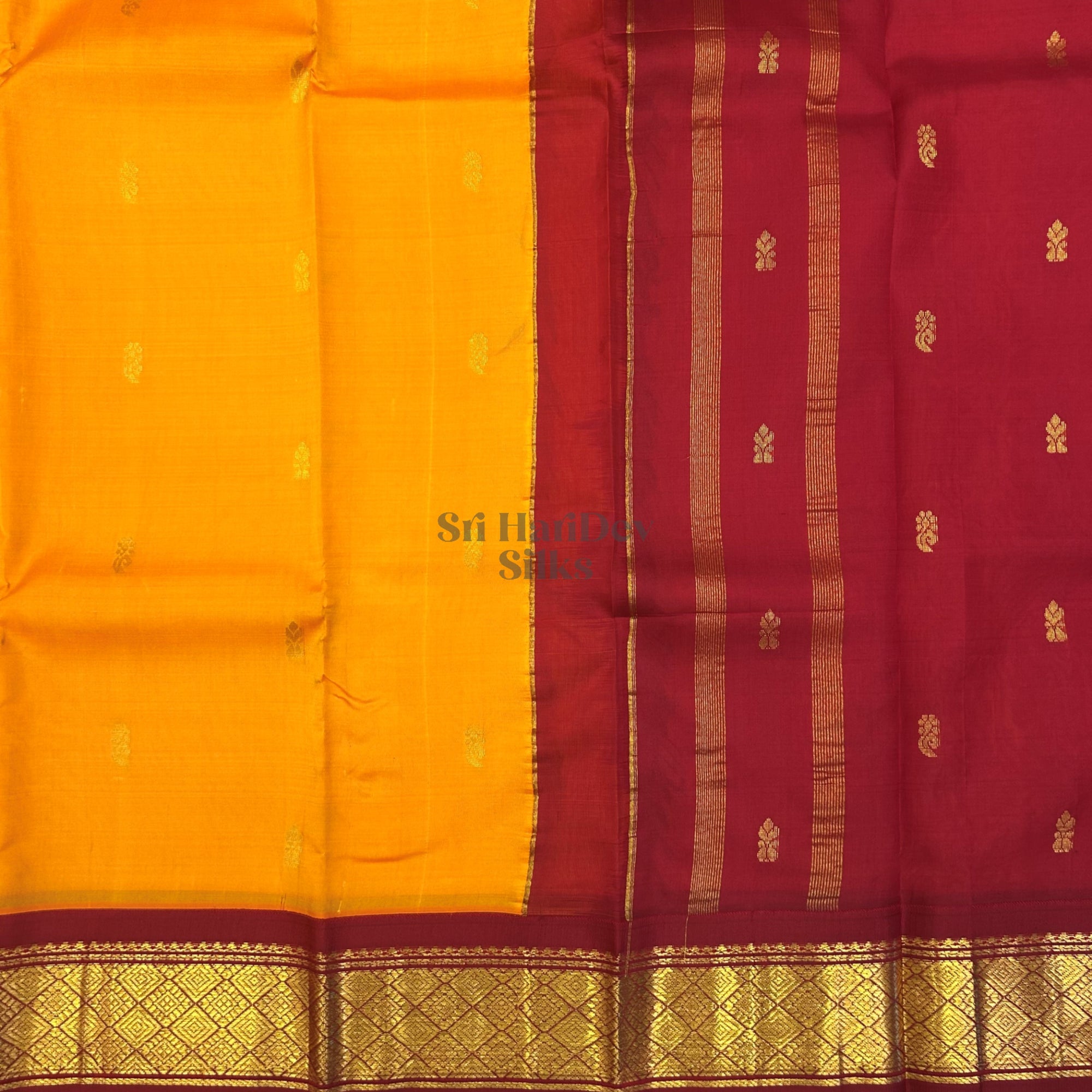 SHS8775 Kanchipuram OneSide Border Saree