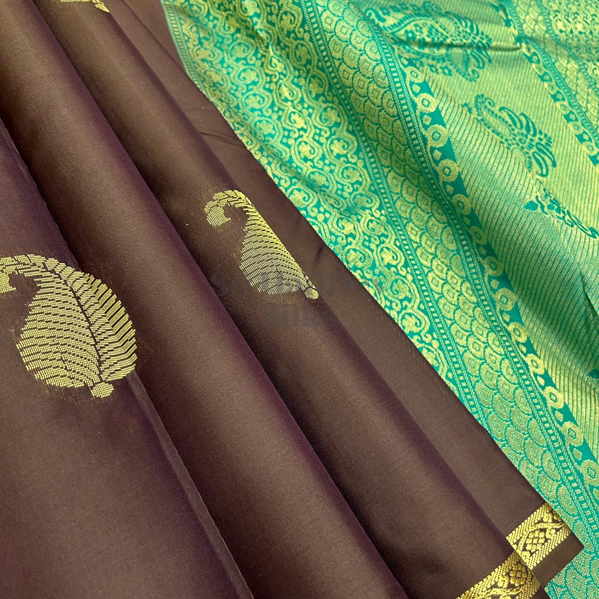SHS7193 Kanchipuram Pure Handloom Silk Sari