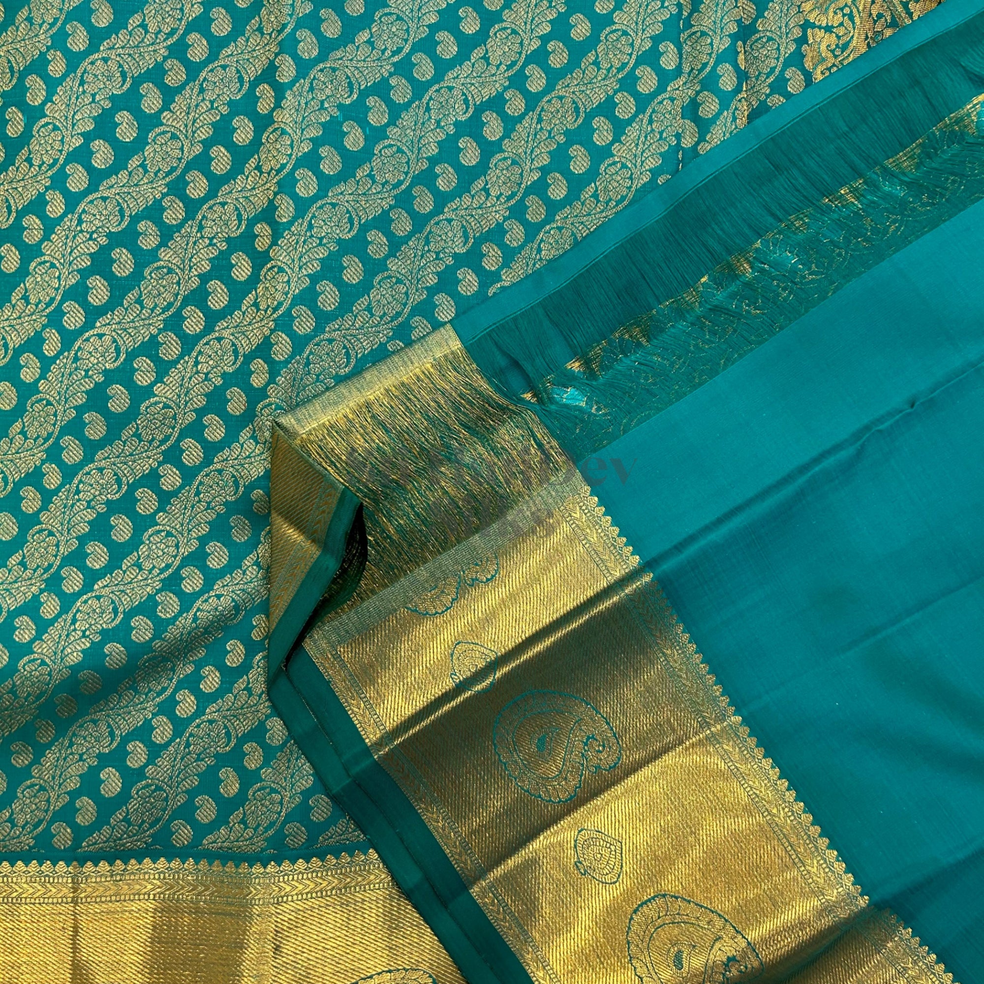 SHS8208 Kanchipuram Pure Handloom Silk Sari