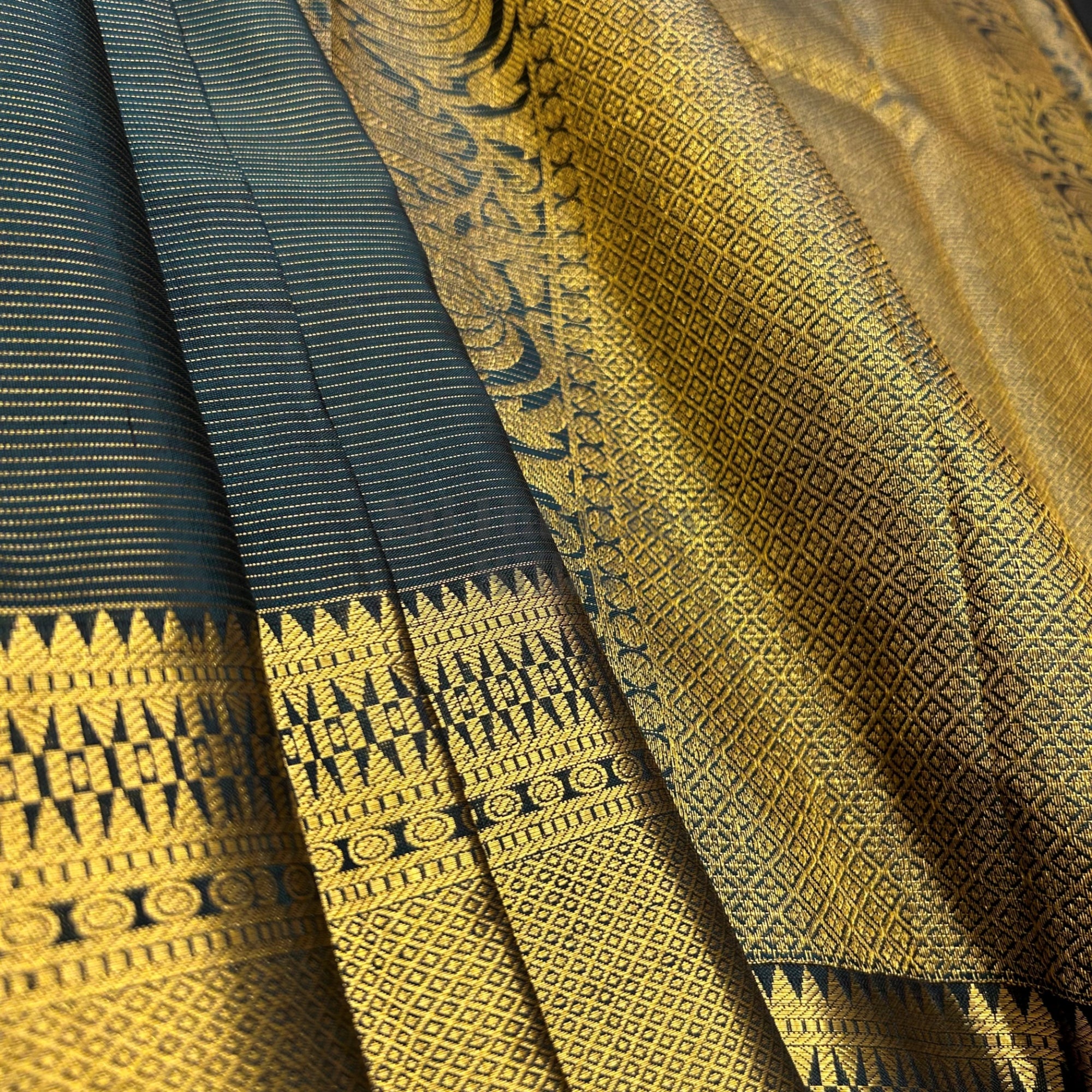 SHS7974 Kanchipuram Pure Handloom Silk Sari