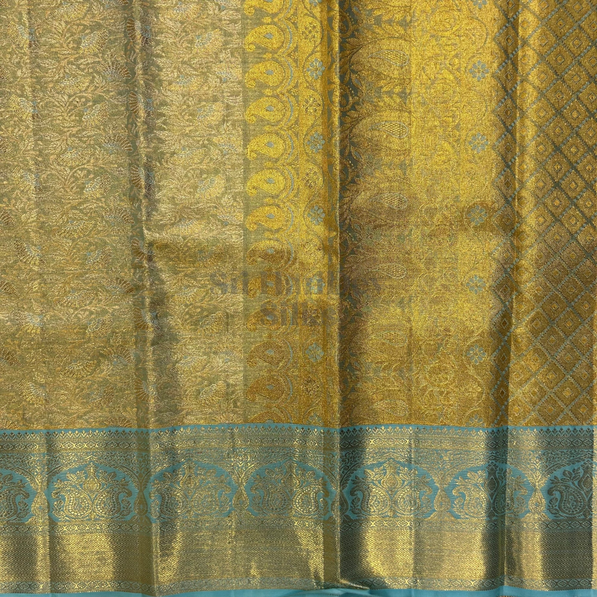 SHS8194 Kanchipuram Pure Handloom Silk Sari