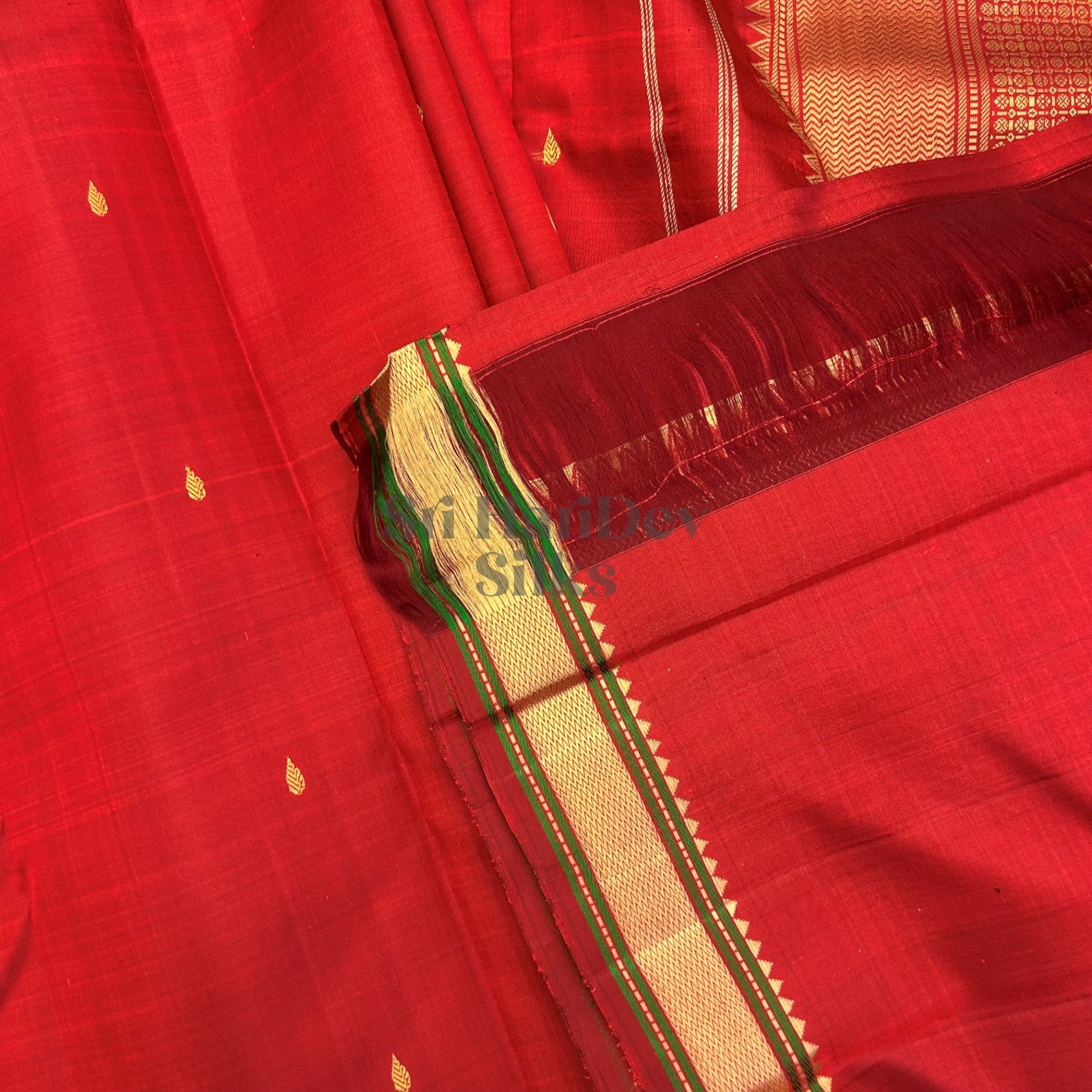 SHS8935 Kanchipuram Handloom Silk Saree