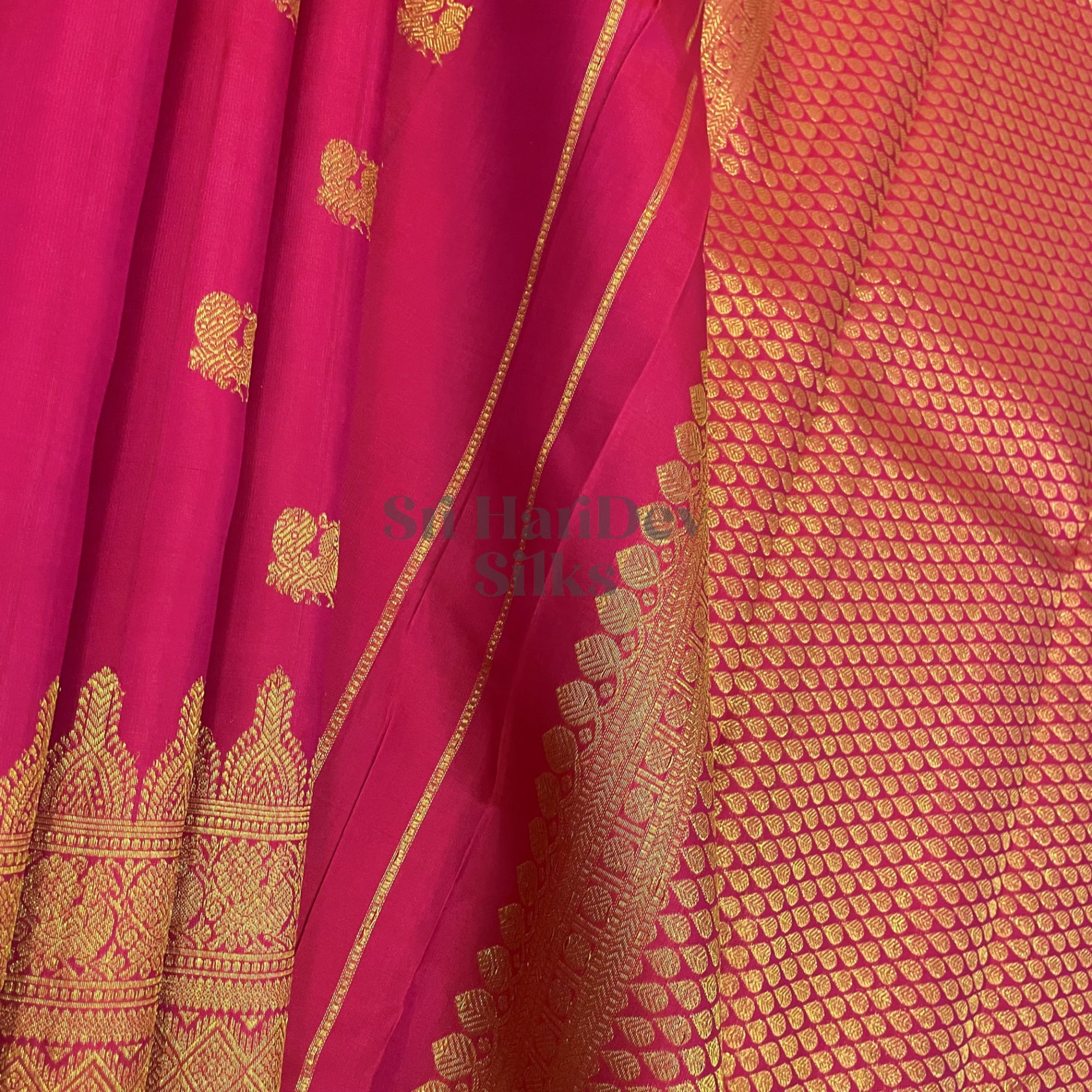 SHSPAI02 Kanchipuram Pure Handloom Silk Sari