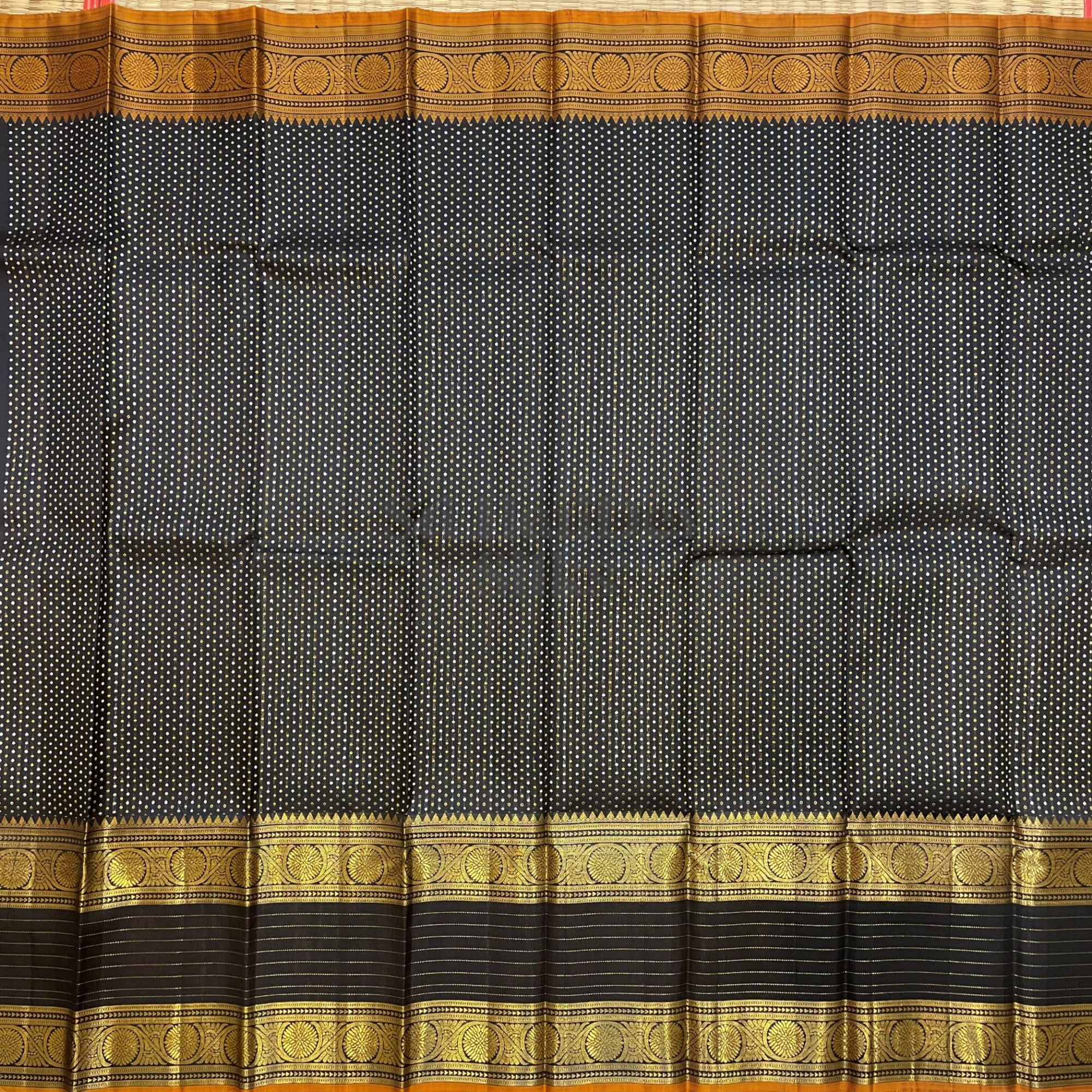 SHSLE01 Kanchipuram Pure Handloom Silk Lehengas