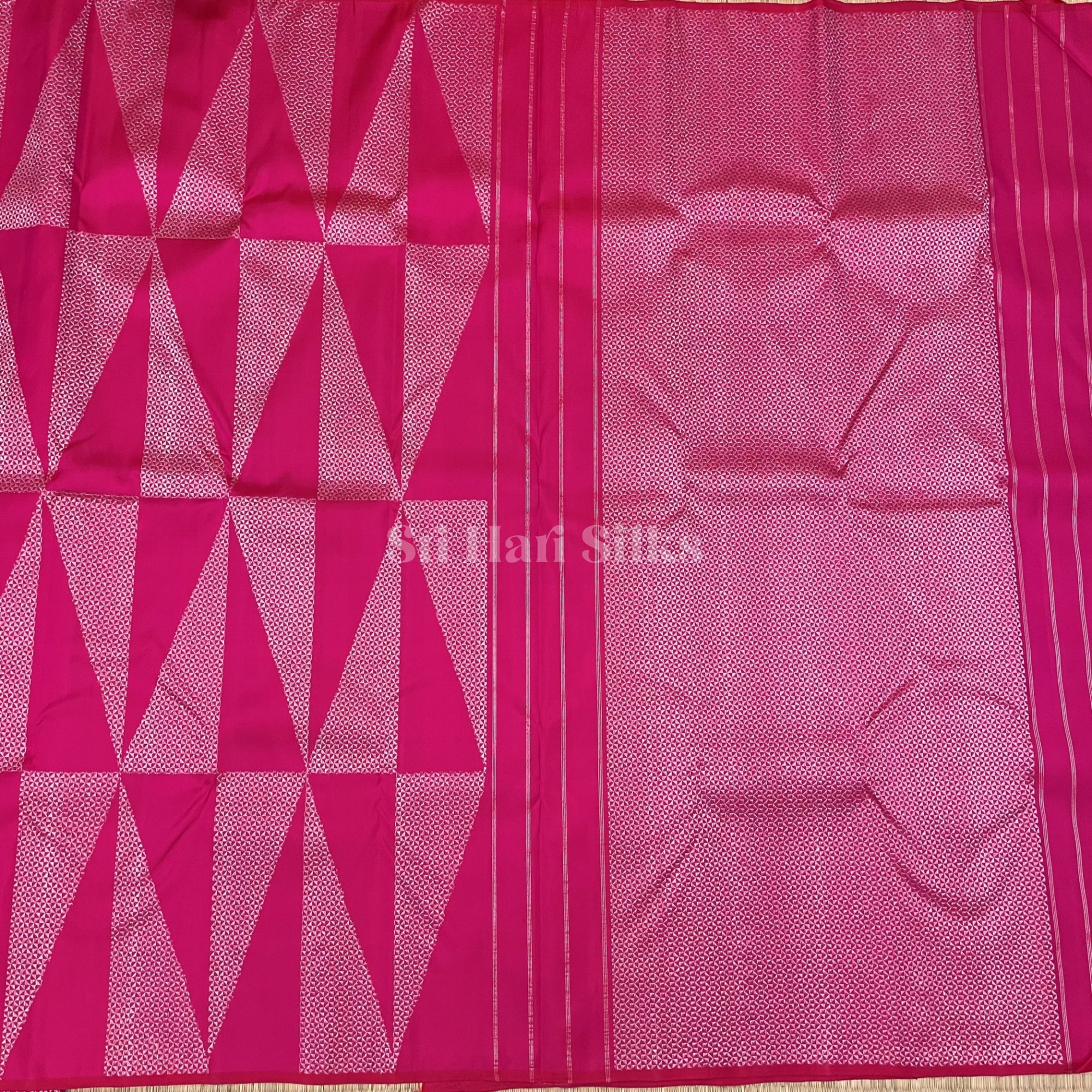SHS3827 Kanchipuram pure handloom Silk Sari