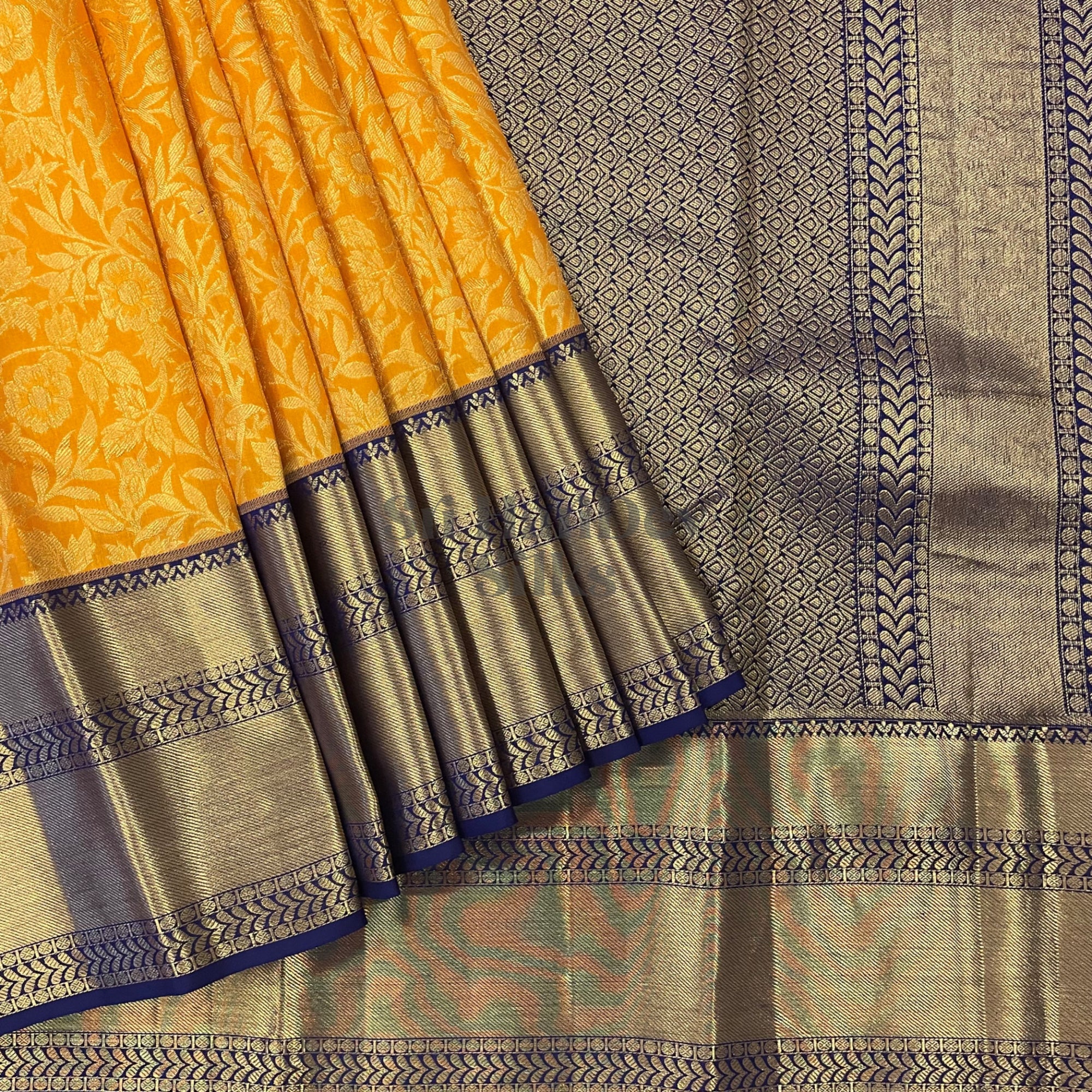 SHS5476 Kanchipuram Pure Handloom Silk Sari